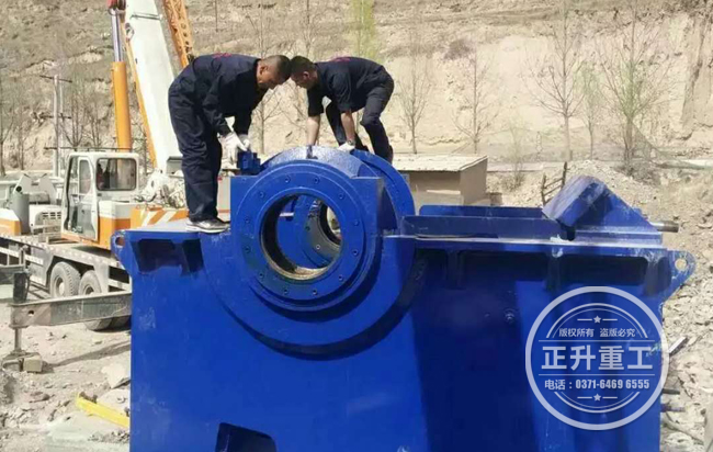 PE鄂式破碎机